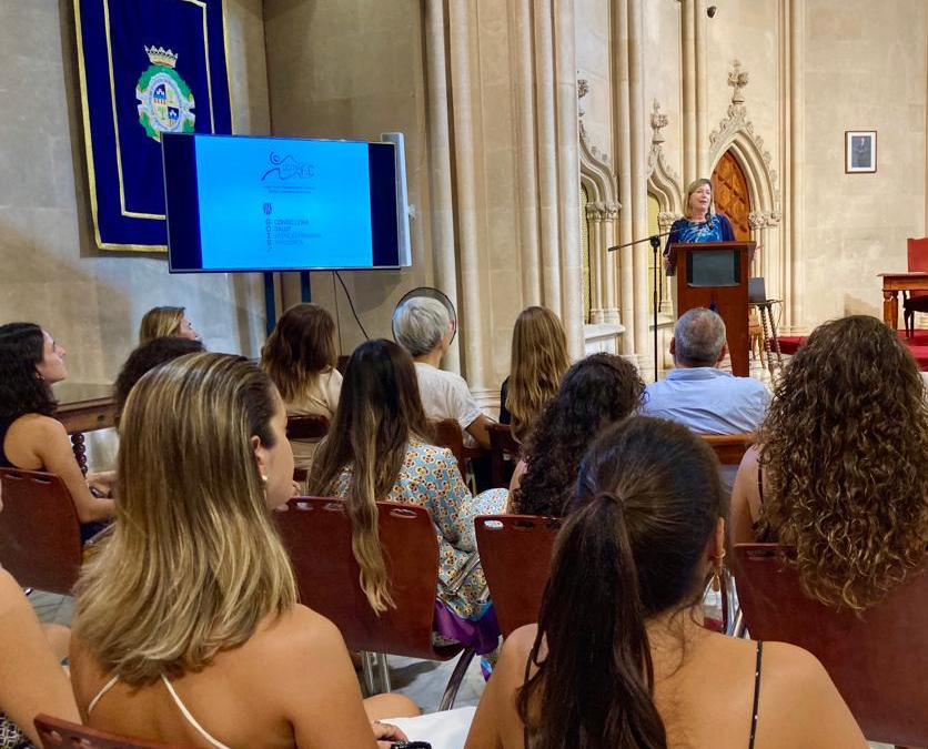 Doce residentes de enfermería familiar y comunitaria han completado la formación en las Illes Balears