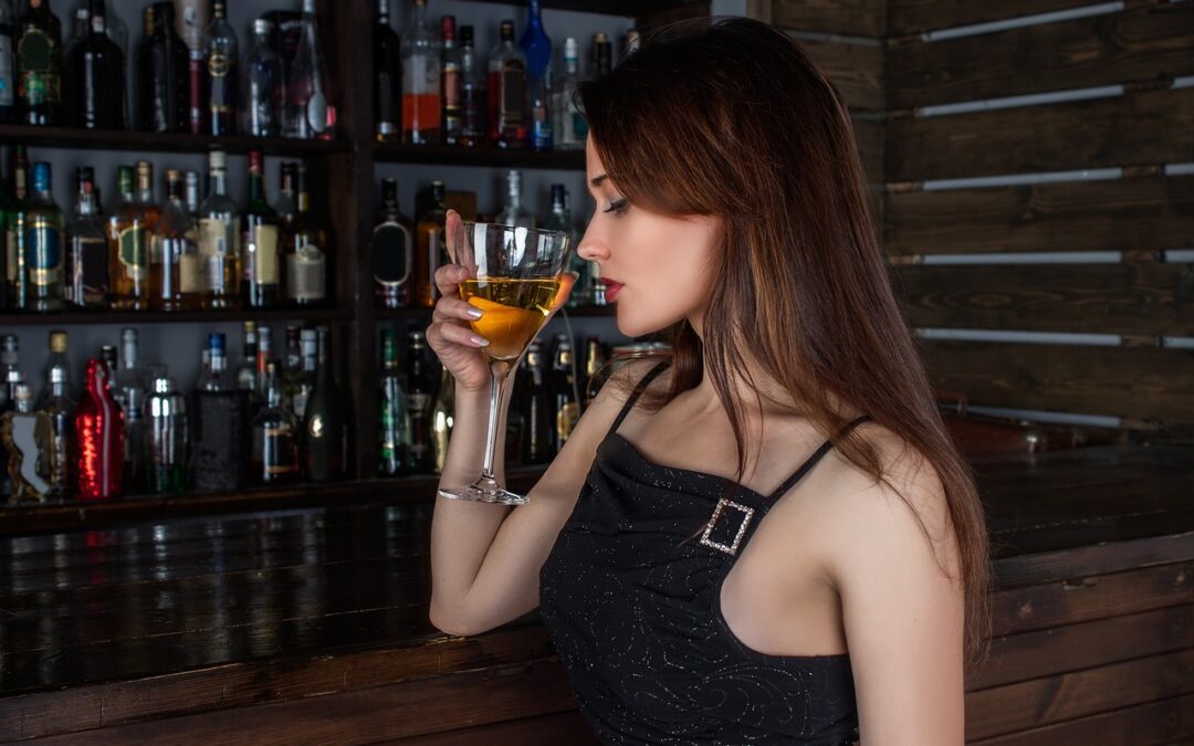¿Es saludable beber alcohol o lo mejor es ni probarlo?