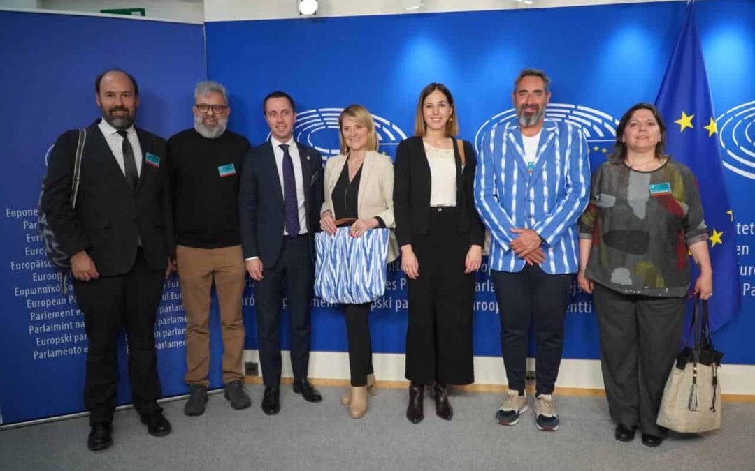 El Consell de Mallorca pide la protección de las telas de lenguas en el Parlamento Europeo