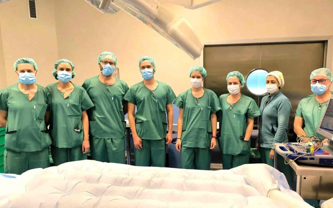 El Hospital de Inca implanta el primer marcapasos permanente