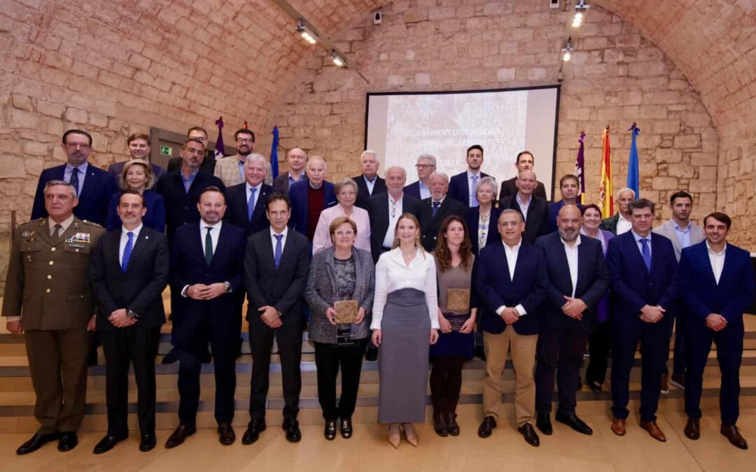 Prohens entrega las distinciones Cornelius Atticus 2023 a Elsa Pons y Antoni Jaume Roig (a título póstumo)