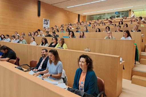 748 healthcare professionals from the Balearic Islands are working on the implementation of ten good nursing practice guides
