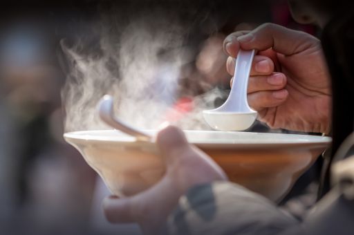 Consell de Eivissa y Cáritas firman el convenio para el desarrollo del programa de Centro de Día y Comedor por importe de 146.000 euros