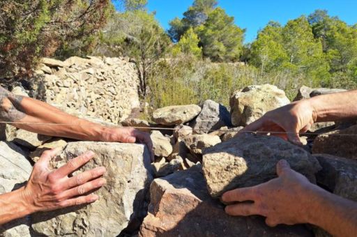 The Consell de Eivissa organises four free dry-stone workshops in October and November