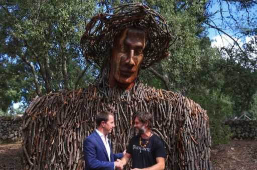 Pau, the large recycled wood sculpture reflects on the vulnerability of the Tramuntana mountain range