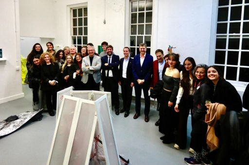The Minister Bauzà inaugurates the first international exhibition of students of the Bachelor of Fine Arts-ADEMA in London