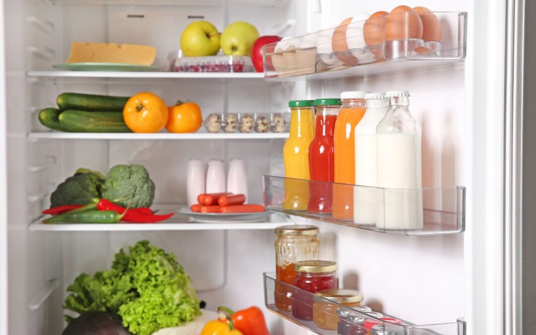 Consumo publica recomendaciones sobre los alimentos conservados en el frigorífico y el congelador tras el apagón eléctrico