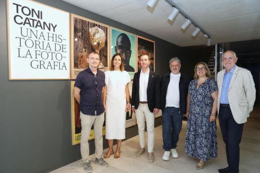 President of the Consell de Mallorca, Llorenç Galmés, Visits the Legacy of Toni Catany at the International Photography Centre in Llucmajor