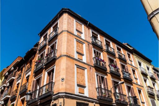 Vivienda acuerda con Airbnb eliminar los anuncios turísticos sin registro oficial