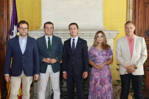 Mallorca estrecha lazos con Córdoba tras la apertura de una ruta aérea directa entre ambos territorios