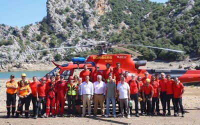 Mallorca Firefighters Showcase the Capabilities of Their New Helicopter, La Milana, During a Rescue Drill in the Serra de Tramuntana