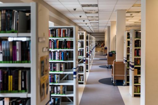 La Xarxa de Biblioteques de Menorca consolida su crecimiento con un aumento de visitas del 33,7%