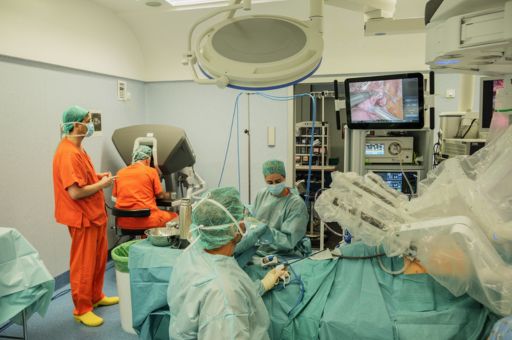 Son Espases, pionero en la sanidad balear con las primeras cirugías torácicas robóticas