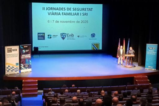 Over 100 Local Police Officers in the Balearic Islands Train in Child Rescue and Family Road Safety in Alcúdia