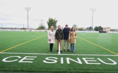 Inaugurado el nuevo césped del campo de fútbol del polideportivo de Sineu financiado por el Plan de Obras y Servicios
