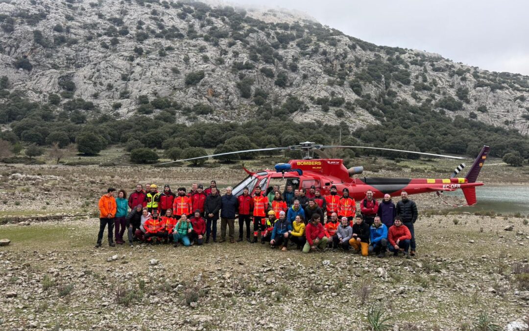 Mallorca Firefighters and the 061 strengthen mountain rescue operations through the integration of medical personnel