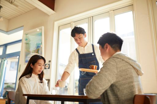 Tourism employment in Spain reaches 2.93 million workers and lowers temporary employment rate in 2026